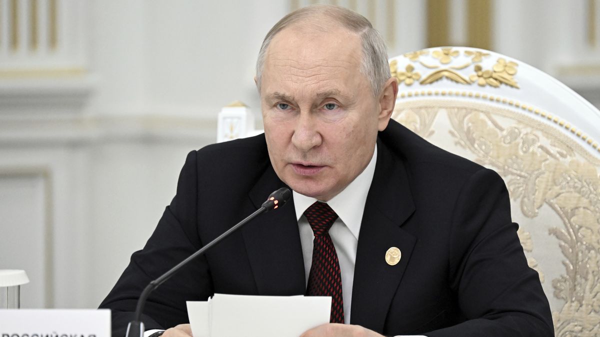 Putin se chlubí úspěchy na frontě. Podle ISW má ale jeho armáda u Avdijivky potíže
